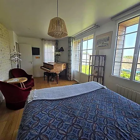 Kahlo Omaha 3*